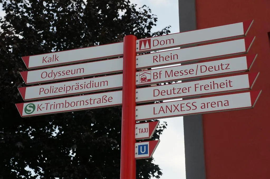 Koeln Deutz/Messe, Lanxess Arena Apartment 0*, Cologne Germany