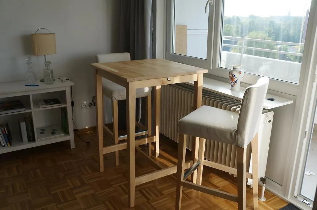 Koeln Deutz/Messe, Lanxess Arena Apartment  Cologne